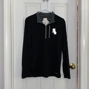Chicago White Sox quarter zip dry fit top.